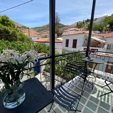Douskos Uptown Living Hotel Hydra  Luaran gambar