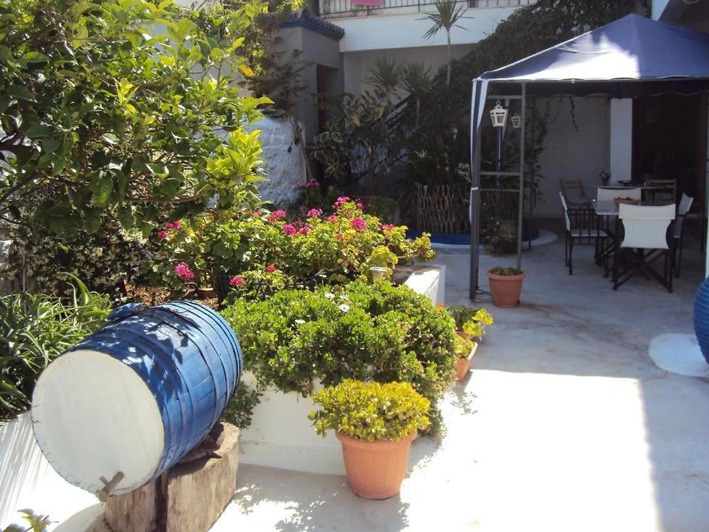 Douskos Uptown Living Hotel Hydra  Luaran gambar