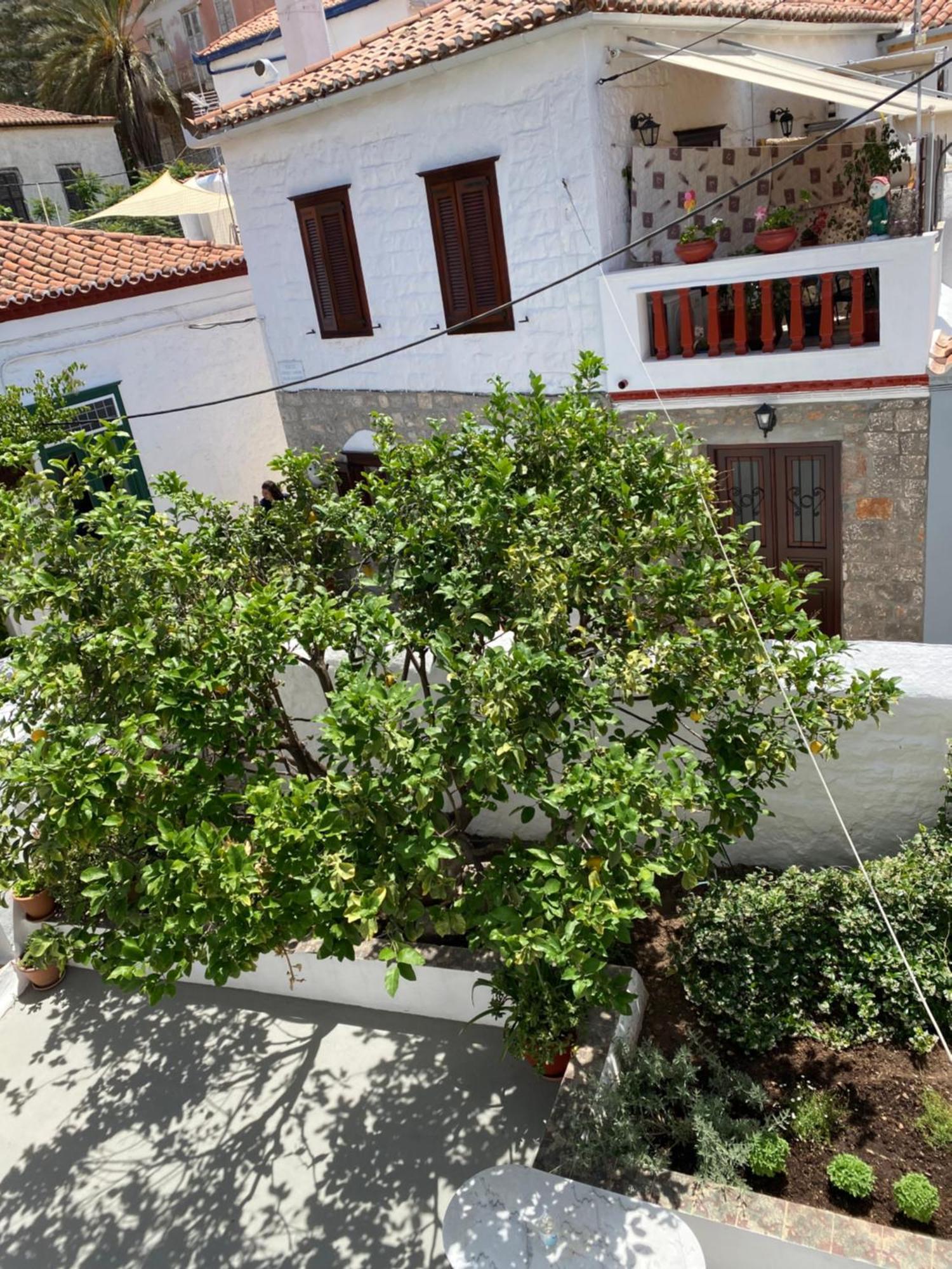 Douskos Uptown Living Hotel Hydra  Luaran gambar