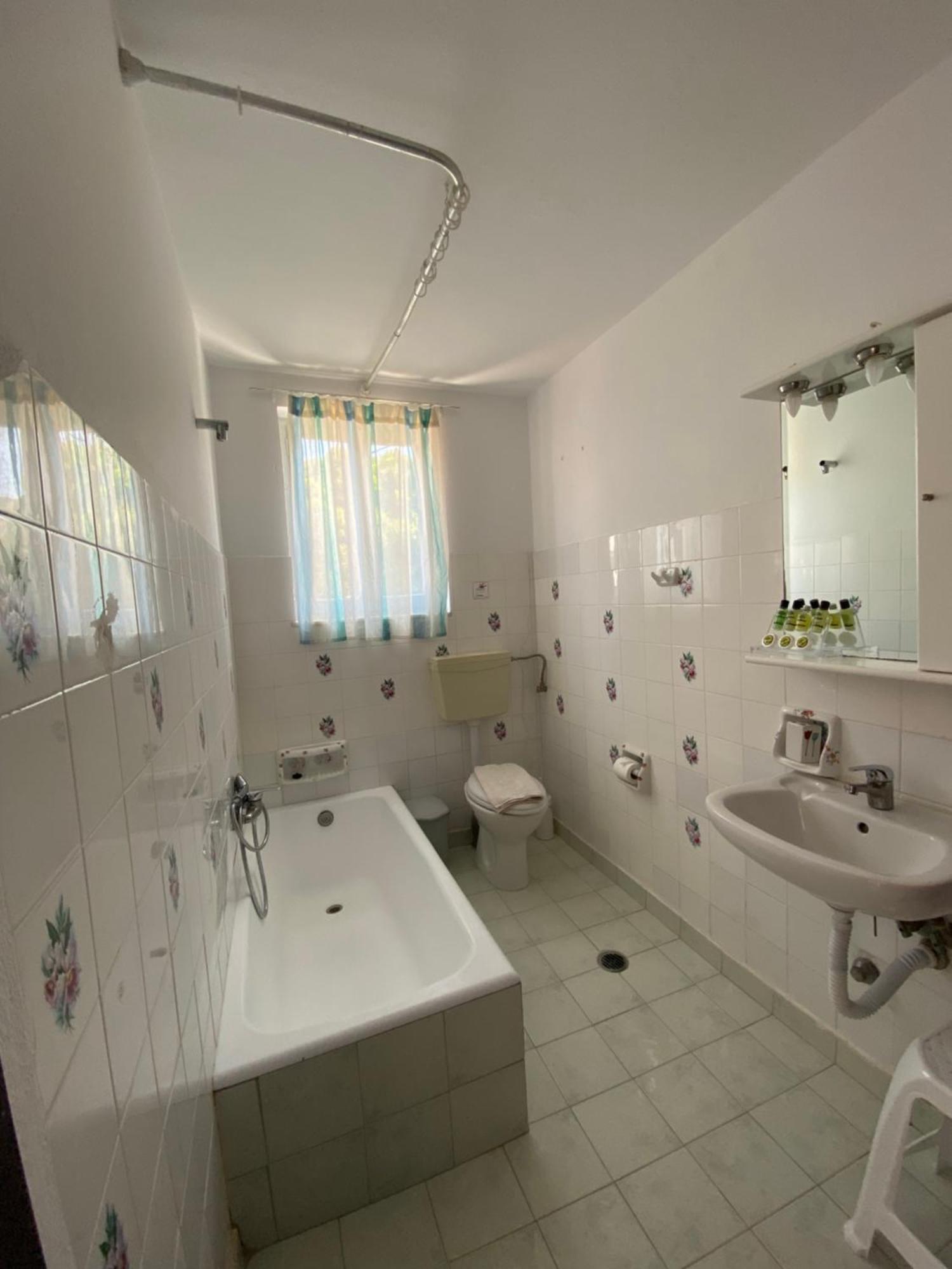 Douskos Uptown Living Hotel Hydra  Luaran gambar