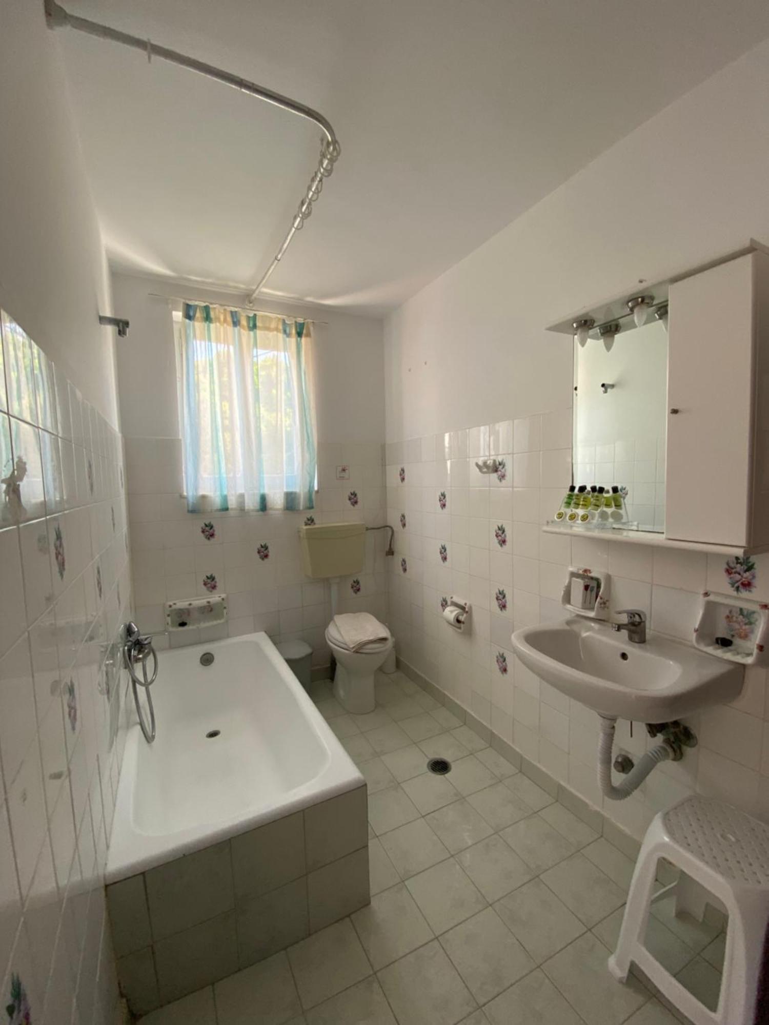 Douskos Uptown Living Hotel Hydra  Luaran gambar