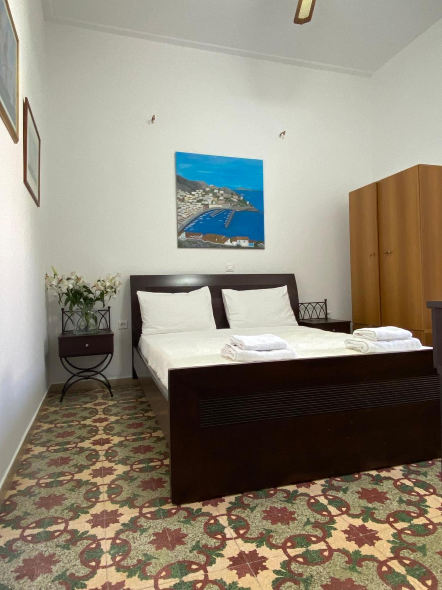 Douskos Uptown Living Hotel Hydra  Luaran gambar